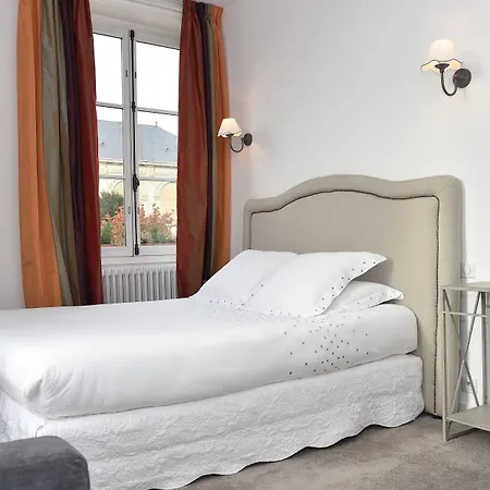 Des Glycines 3* Thouars