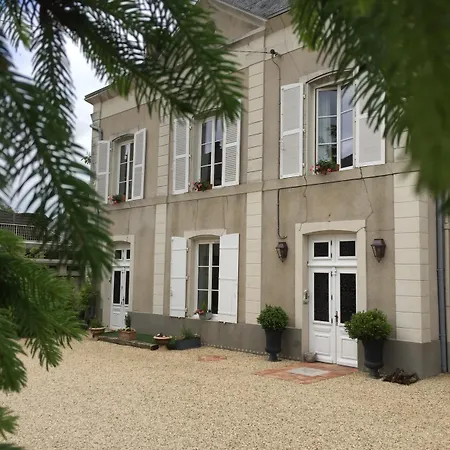 Des Glycines 3* Thouars
