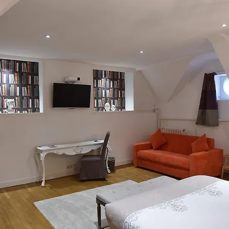 Oda ve Kahvaltı Des Glycines 3*