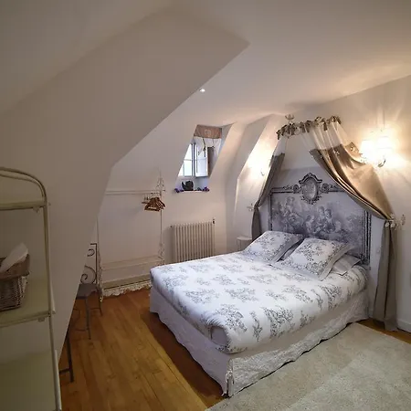 Oda ve Kahvaltı Des Glycines 3*