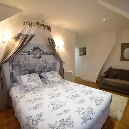 Des Glycines Oda ve Kahvaltı 3*