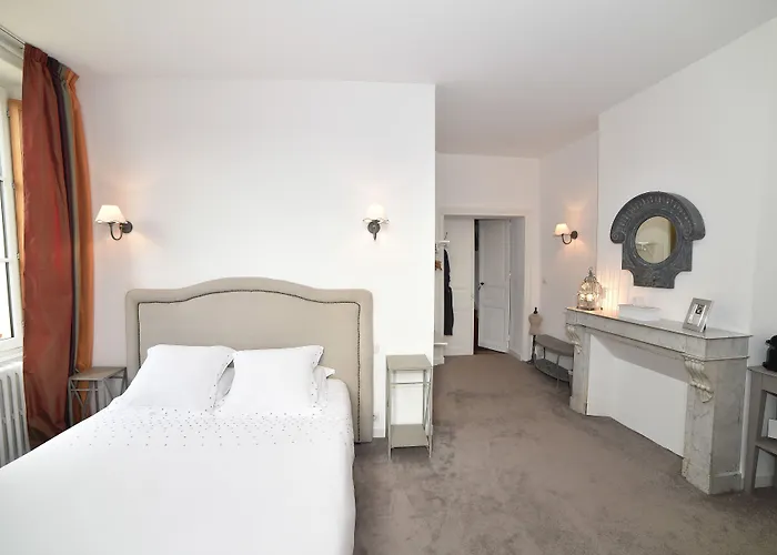 Des Glycines Bed & Breakfast Thouars